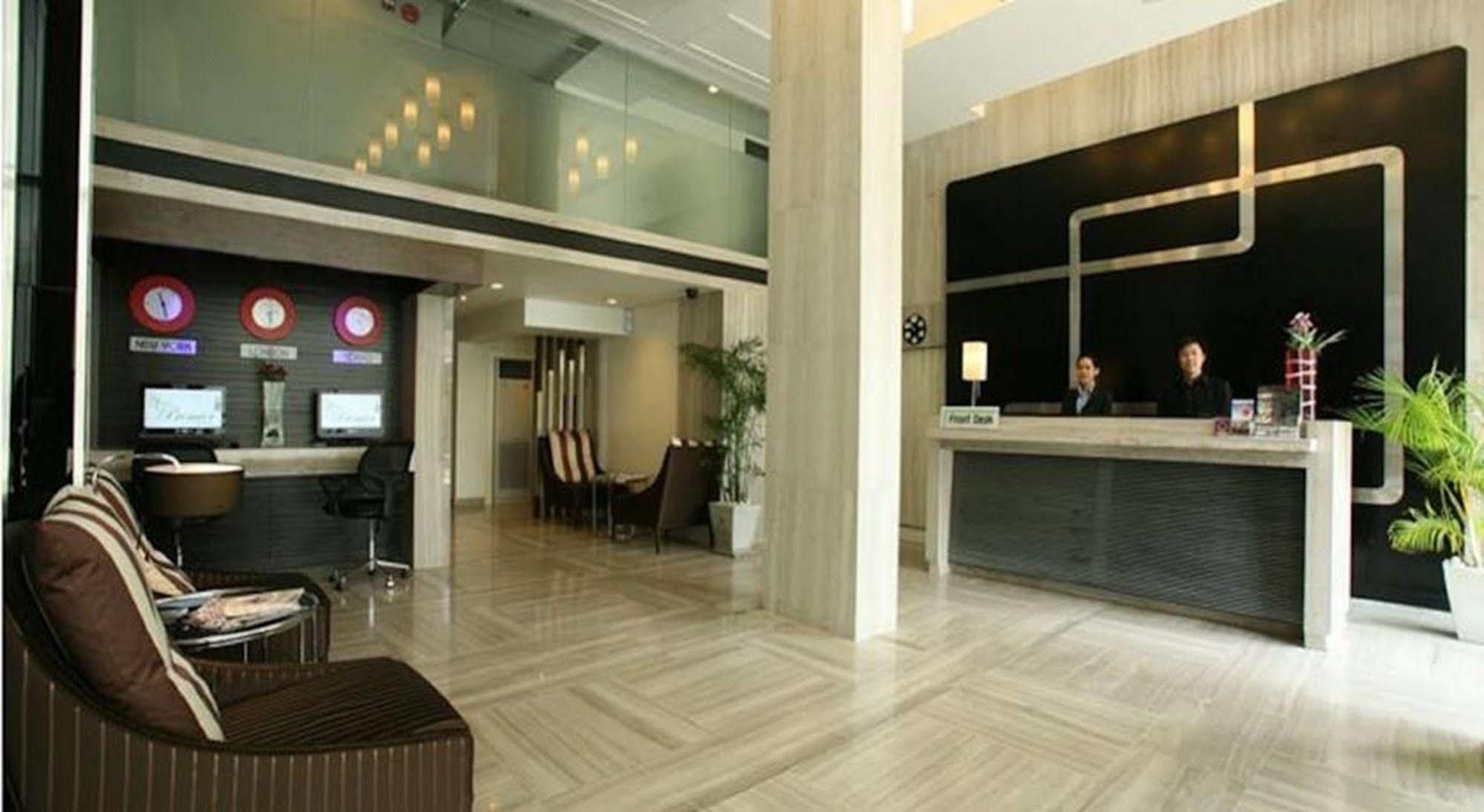Fx Hotel Metrolink Makkasan Бангкок Экстерьер фото